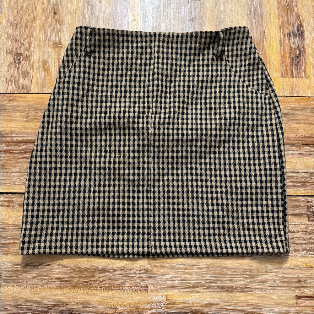 Hollister Y2K Black and Tan Checkered Mini Skirt. Size XS